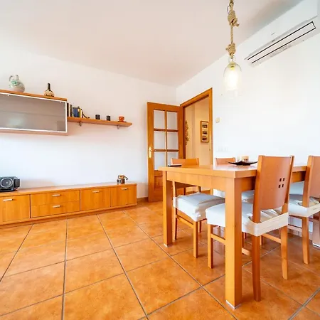 Homeholidaysrentals Adara *