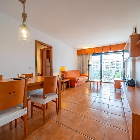Homeholidaysrentals Adara *